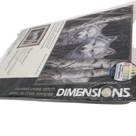 Dimensions WOLF Counted Cross-Stitch Kit White Magic #35035 -Vintage 2000 - Picture 3 of 10